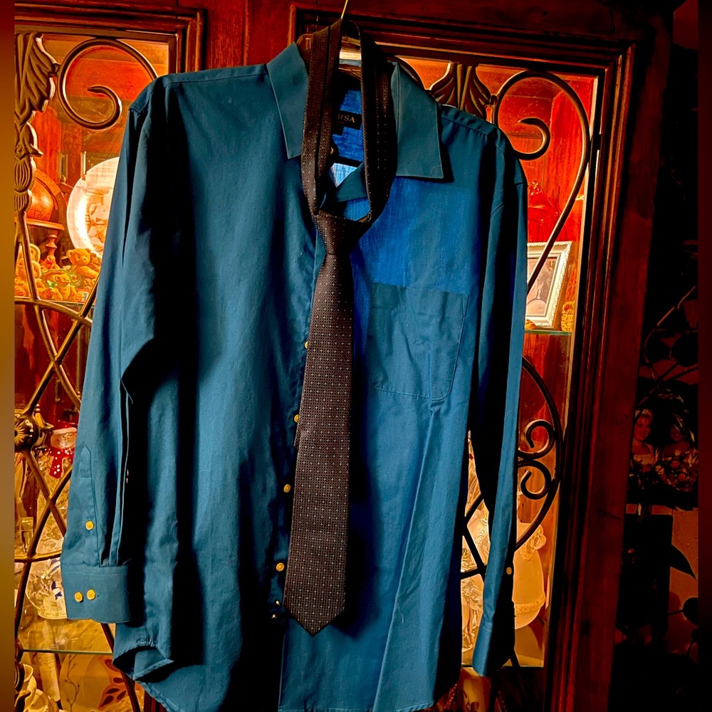 Versa dress shirt with tie